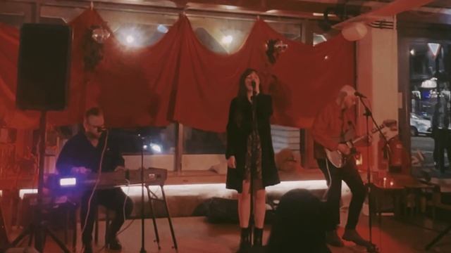 Indigo Youth - Real (live at Feel Good Club) смотреть онлайн
