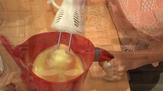 Apple Lingonberry Upside-Down Cake | Taste of Change E3 | смотреть онлайн