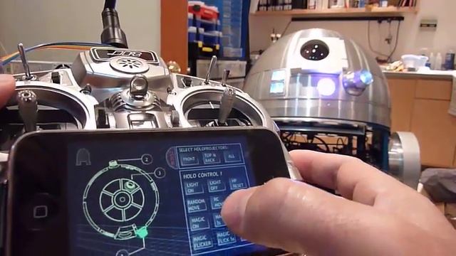 R2-D2 iPhone App! смотреть онлайн