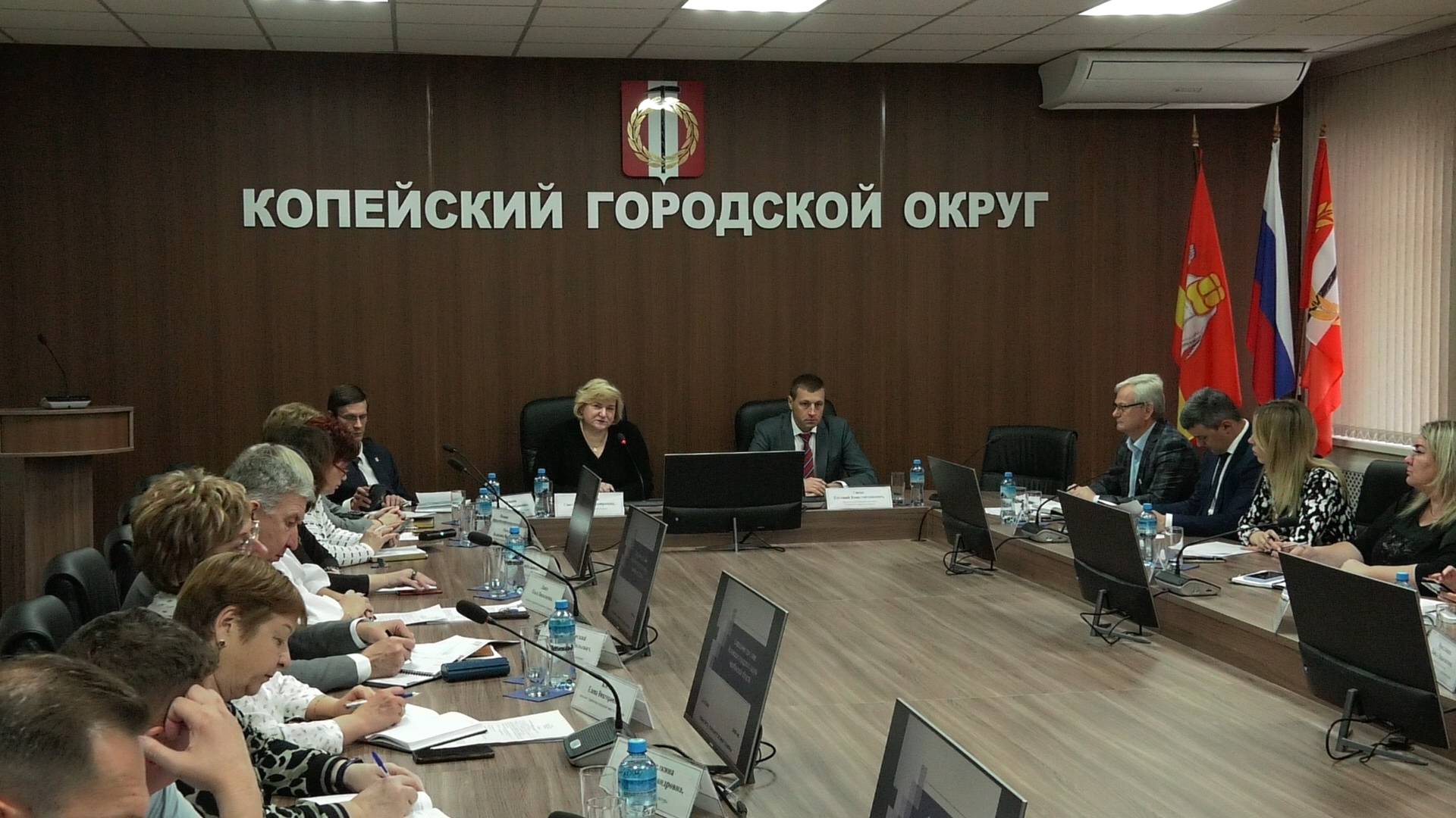 В администрации прошло аппаратное совещание смотреть онлайн