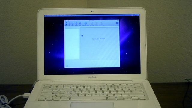 Reinstalling Snow Leopard on a 2010 MacBook. Reintroduced me to an old pal. смотреть онлайн
