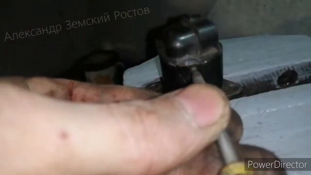 Разбираю Регулятор холостого хода. Смазка, чистка РХХ. Как вытыщить и вставить шток РХХ смотреть онлайн