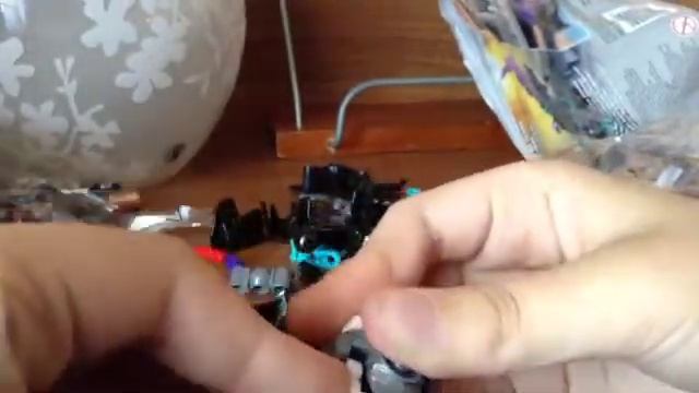 Hero Factory : Invasion Form Below ( Распаковка ! ) Стормер Против Кусачего Монстра ! смотреть онлайн