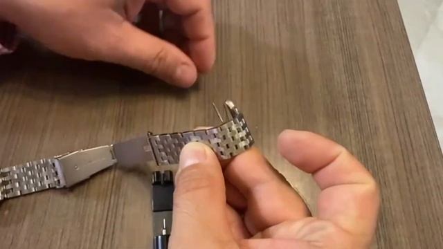 TISIMO for Apple Watch Band 38mm Women and Men,Classic Stainless Steel Metal Watchband смотреть онлайн