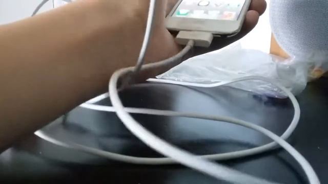 Comparing iOS 6.1.6 and iOS 10.3.2 смотреть онлайн