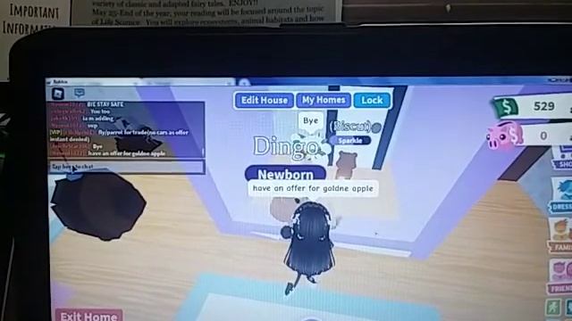 TRADING ONLY GOLDEN APPLES WOTH MY COUSIN WATCB THE WHOLE THING TO FIND OUT WHO WON!!!!!!!