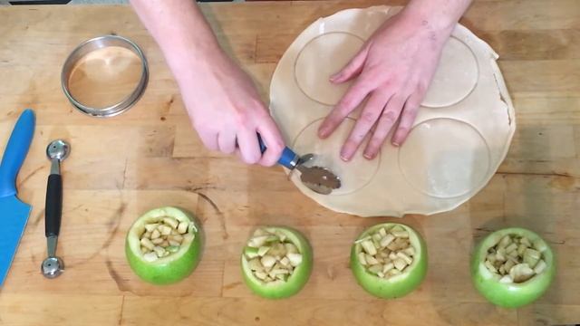 Cooking with the Kirks - Apple Pie Baked Apples смотреть онлайн