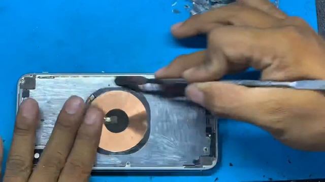 Restore iPhone XS Max Back Crass смотреть онлайн