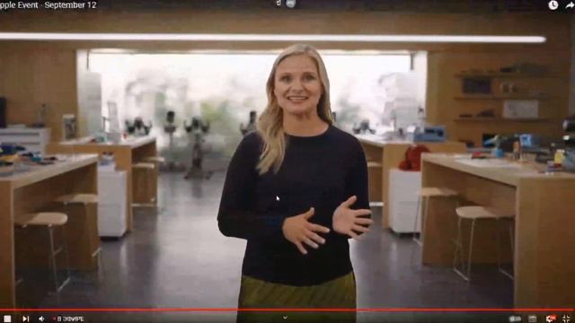 Обычные парни смотрят презентацию Apple смотреть онлайн