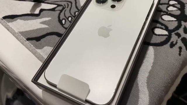 Распаковка IPhone 13 Pro
