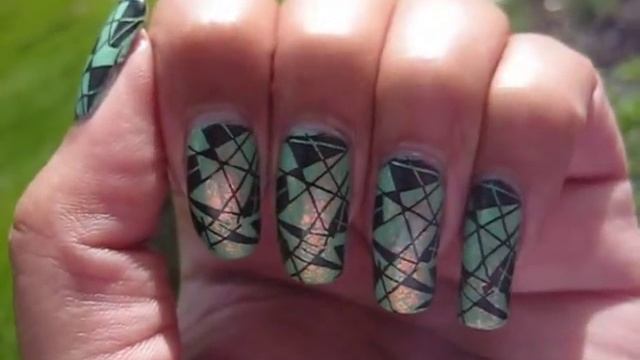 Sinful Mint Apple + Sally Hansen Hidden Treasure + China Glaze Matte Magic | Polish in Motion смотреть онлайн