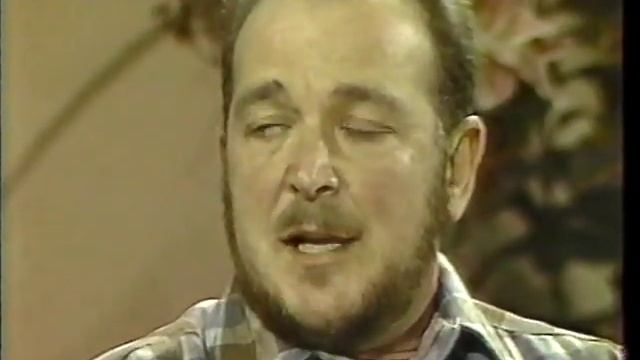 #1988 Sally Jessy Raphael clip interviewing #transgender people #LGBTQIA смотреть онлайн