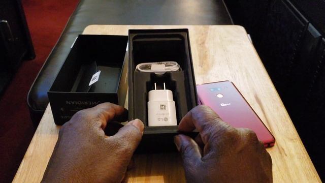 My Unboxing of The LG G8 смотреть онлайн
