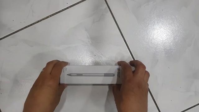 Surface Pen Platinum Model 1776 (EYU-00009) unboxing смотреть онлайн