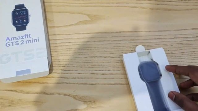 Amazfit GTS 2 Mini Unboxing and Hands On | Apple Watch SE look a like for Rs. 6,999 смотреть онлайн