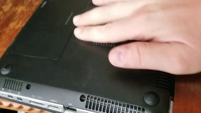 Why i Hate HP Laptops смотреть онлайн