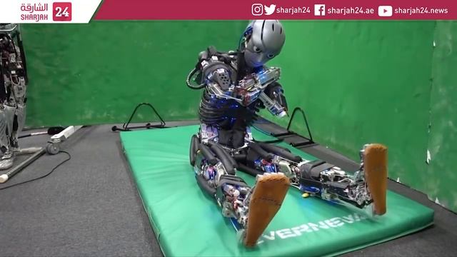Exercising robot Kangoro breaks a sweat in the gym смотреть онлайн