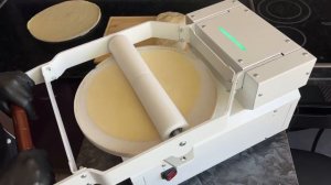 Пример раскатки дрожжевого теста для пиццы на аппарате Impast DRM