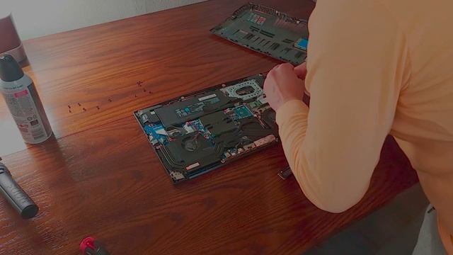 The Toasty Bros got me a laptop! And I upgraded it! смотреть онлайн