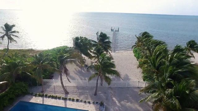Florida Keys Ultimate Beach House смотреть онлайн