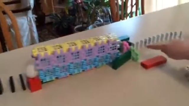 Automated Goldfish Feeding Invention Using iPhone смотреть онлайн