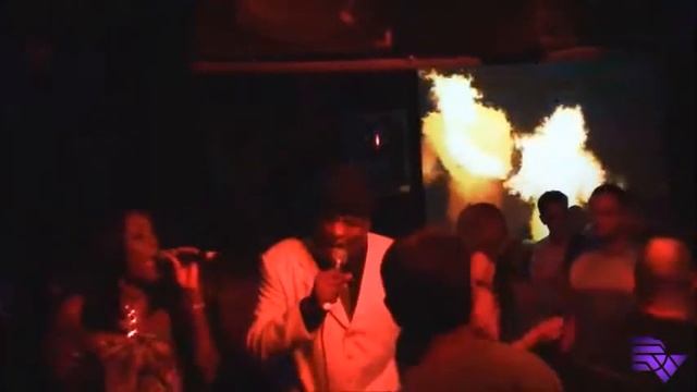 Hot Property Band - Designer Visuals - Kinect Fire Effect смотреть онлайн