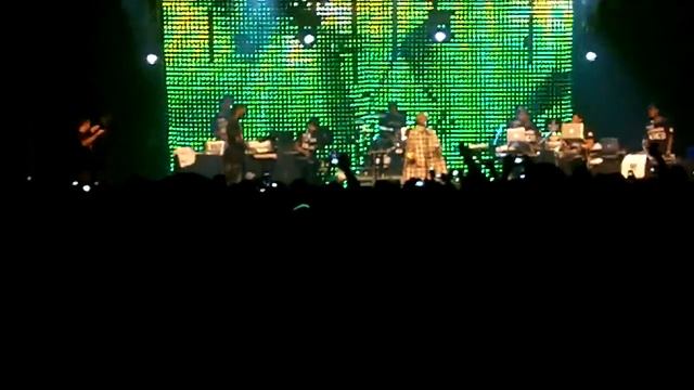 Erykah Badu - Smokeout 2010 - The Healer (It's Bigger Than...).MOV смотреть онлайн