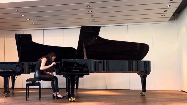 Heinz Holliger Eli’s die drei Nachtstücke 光山ピアノ смотреть онлайн