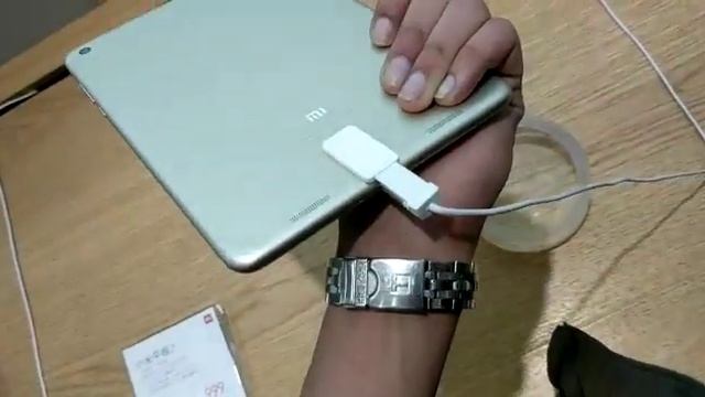 Hands On - Mi Pad 2 смотреть онлайн