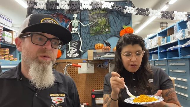 Cheetos Mac’ N Cheese Spicy Jalapeño flavor. 🔥🔥🔥🔥 #snackreviews #cheetos #foodreviews смотреть онлайн