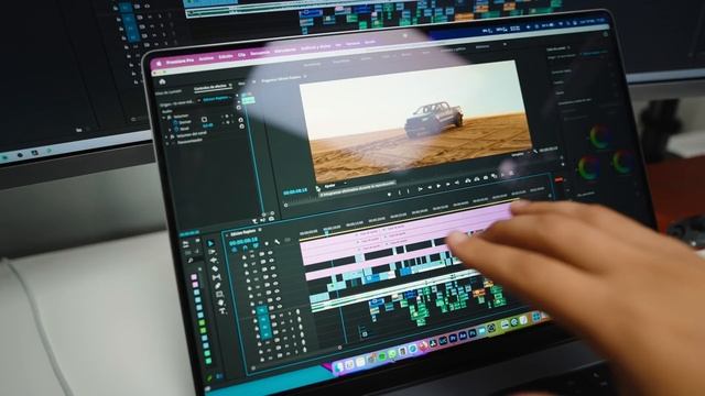 MacBook Pro M1 Max CONTRA mi PC para EDITAR VIDEOS con Premiere Pro смотреть онлайн