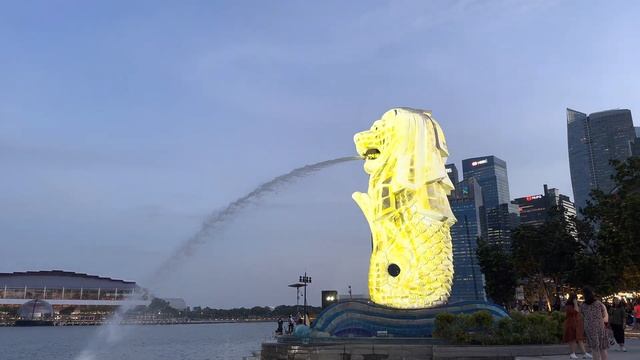 [HDR] Merlion 50 Years Lighting Show by iPhone 14 Pro Apple ProRes Raw | Singapore | 4K UHD смотреть онлайн