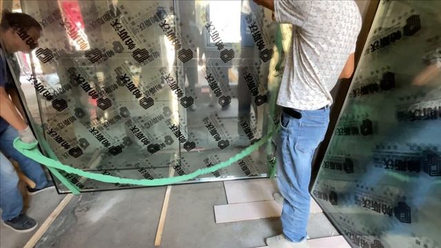 500 kg weight | the whole process of hoisting large window glass | step by step смотреть онлайн