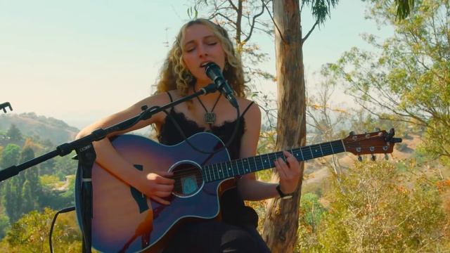 Sweet Song of the Apocalypse - Lola // Picnic Sessions (Live @ Coldwater Canyon Park, CA) смотреть онлайн