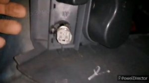 Фиат Альбеа Как правильно открыть капот. Установка зарядки на видеорегистратор. Fiat Albea