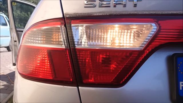 Seat Toledo II - prędkościomierz i Honda Civic - jak Sąsiad wymienił żarówkę... смотреть онлайн
