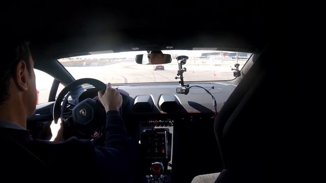 Essai Lamborghini Huracan EVO (2019) смотреть онлайн