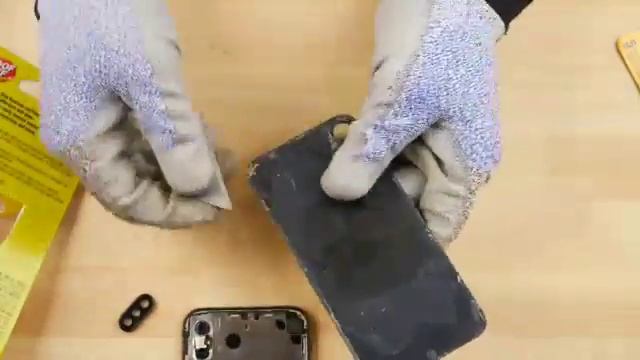 Totally Clear iPhone X смотреть онлайн