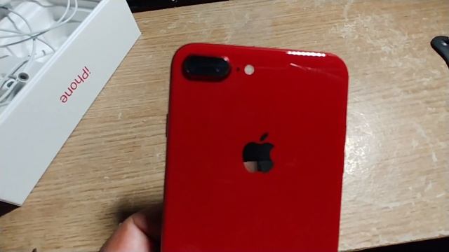 Unboxing and reviewing the Iphone 8s Plus (Product Red) смотреть онлайн