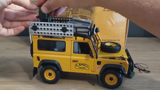 Defender 90 Camel Trophy Almost Real 1:18 смотреть онлайн