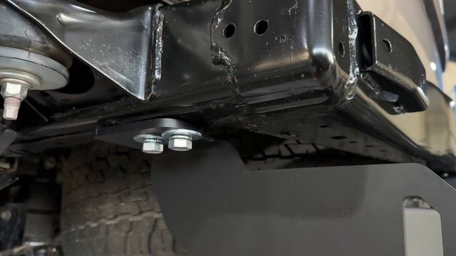 Установка фаркопа BMS для Тойота Прадо 150 2009-2020 (под бампер ALFA BMS060060) смотреть онлайн