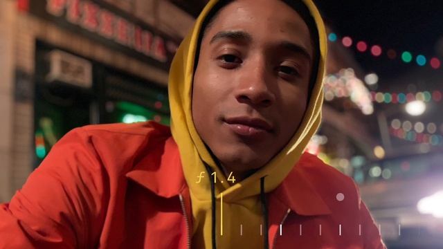 iPhone XR - Better photos and videos. смотреть онлайн