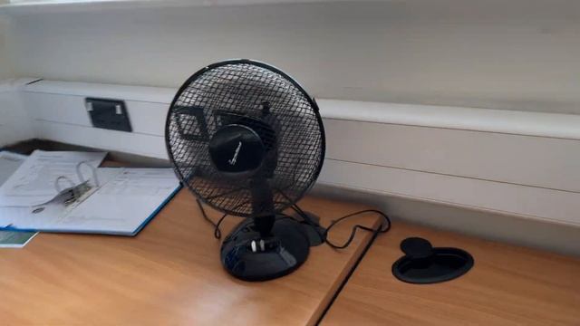 This is a 2023 Signiature 9” Desk Fan смотреть онлайн