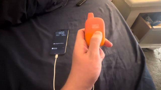 iPhone 15 Pro Max Can Charge Your Vape смотреть онлайн