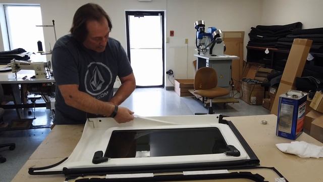 Jeep Wrangler Sky OneTouch Rear Side Window Panel Installation Video | Hothead Headliners смотреть онлайн