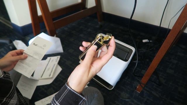 Mini Tesla Coil Lighter смотреть онлайн