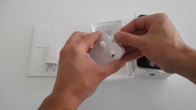 Unboxing iPhone SE 2020 64gb Black смотреть онлайн