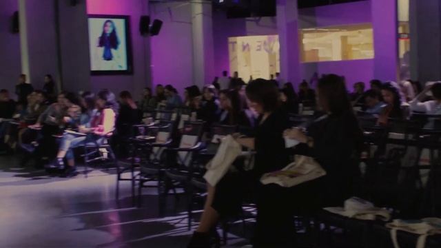 Apple People на презентации в Forum