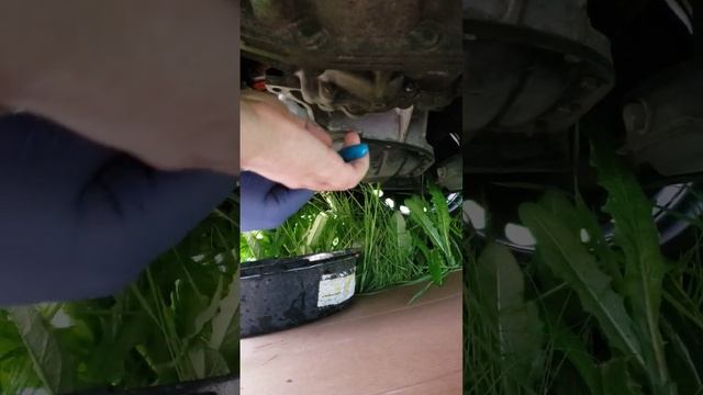 Remove a stuck Toyota Oil Filter смотреть онлайн