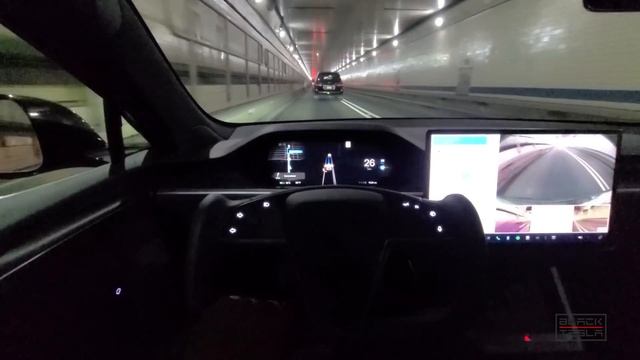 Tesla Full Self-Driving Beta VS New York City смотреть онлайн